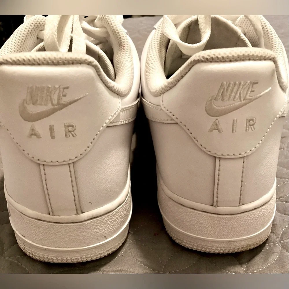 Nike Air‎ Force 1 LE GS Low Triple White CW2288-111 Shoes Men Size 10.5